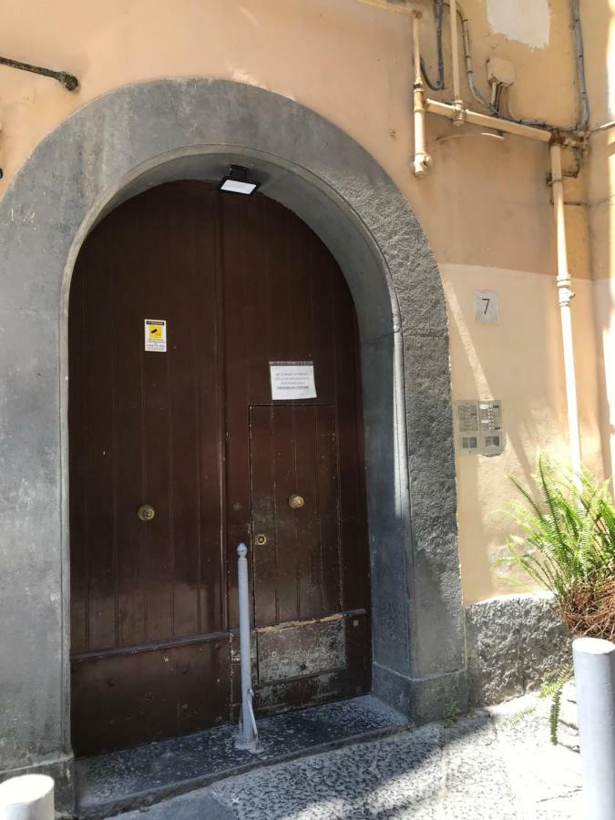 Hotel La Casa Di Flo Neapol Exteriér fotografie